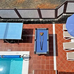 Charlotte Villa Tias
