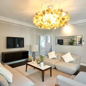 Large 4 Bedroom With Balcony & Bathtub In Cph Apartment Copenhagen